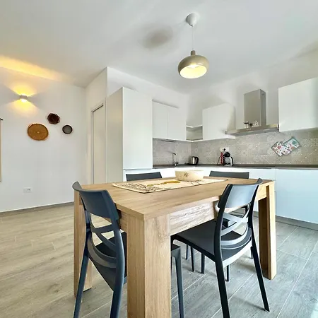 Mediterranean Deluxe *