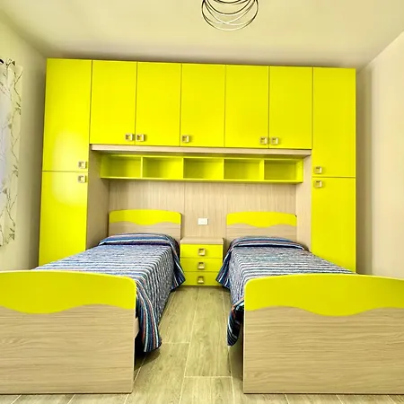 Mediterranean Deluxe דירה