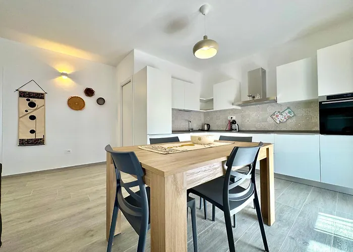 Mediterranean Deluxe *